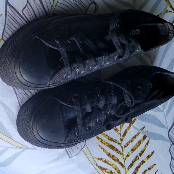 Converse - Picture 3 of 3